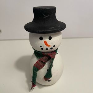 WOODEN HAND CARVED SNOWMAN FIGURINE BLACK TOP HAT, Green plaid scarf